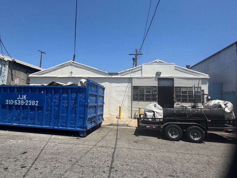 More Photos Of 4228 E Washington Blvd, Commerce Warehouse For Sale
