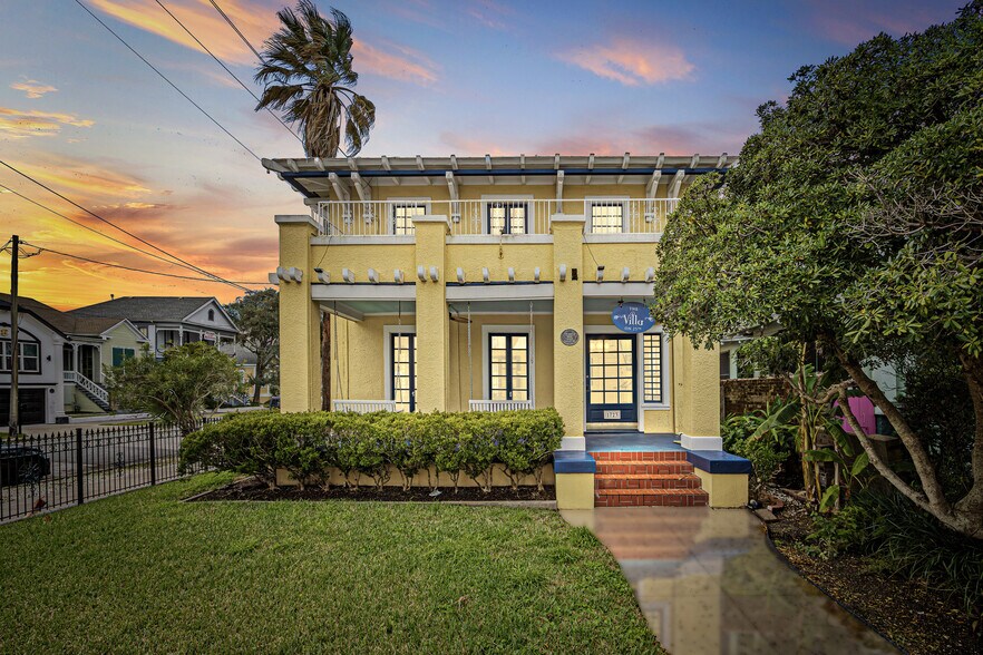 More Photos Of 1723 25th St, Galveston Hospitality For Sale