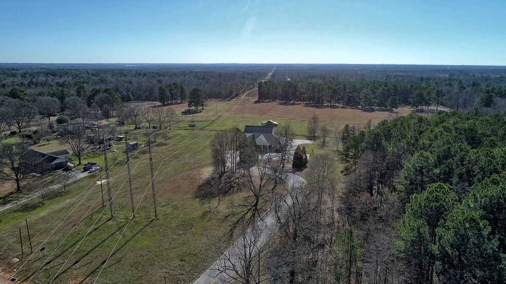 More Photos Of 3175 Highway 81 W, Hampton Storefront Retail Office For Sale