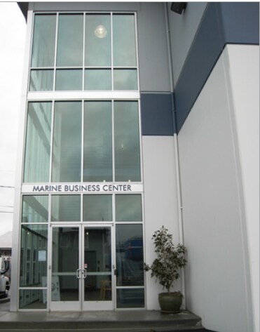 More Photos Of 801 NW 42nd St, Seattle Flex For Lease