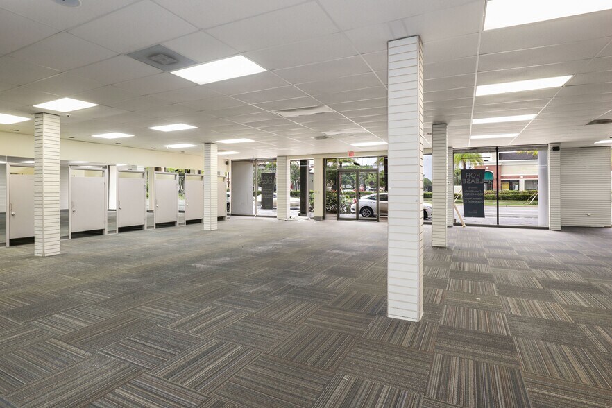 More Photos Of 1400-1410 NE 163rd St, North Miami Beach Freestanding For Lease