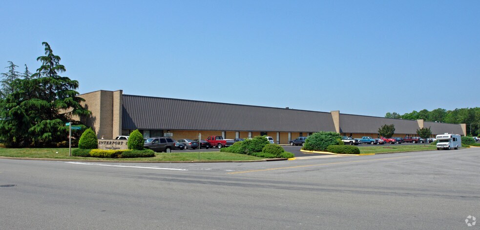 More Photos Of 4301-4329 November Ave, Richmond Distribution For Lease