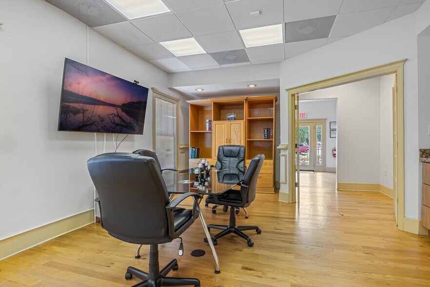 More Photos Of 1007 Emmett St, Kissimmee Medical For Sale