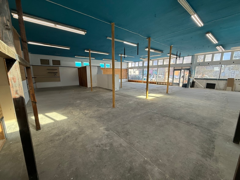 More Photos Of 3780 Mission Blvd, San Diego General Retail For Lease