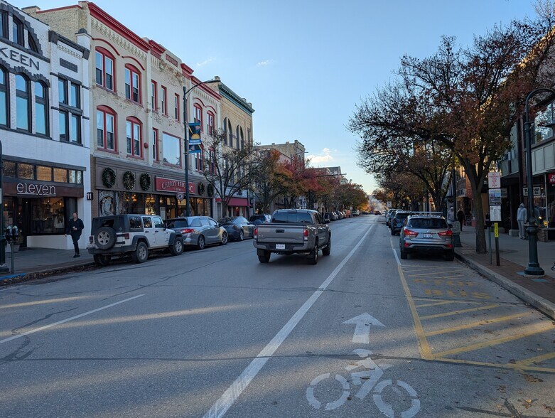 More Photos Of 161 E Front St, Traverse City Storefront Retail Residential For Lease