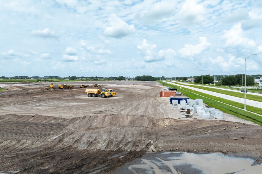 More Photos Of State Road 52, San Antonio General Retail For Lease