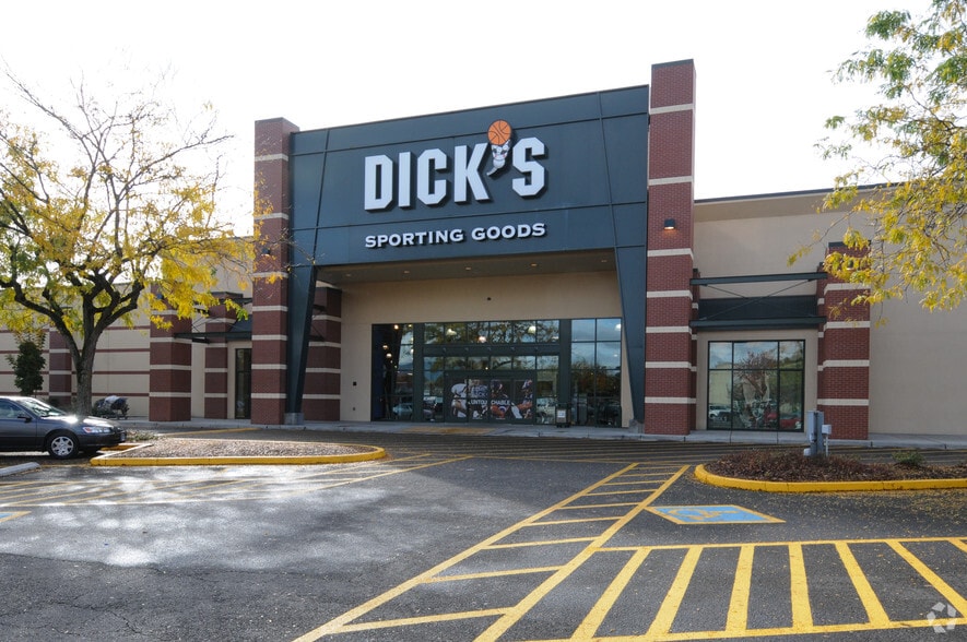 More Photos Of 1050-1060 Greenacres Rd, Eugene Unknown For Lease