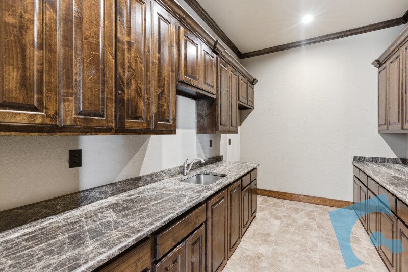 More Photos Of 9145 Belshire Dr, North Richland Hills Medical For Sale