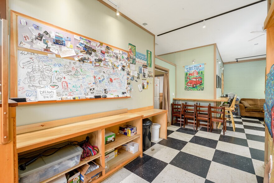 More Photos Of 128 W 1st St, Port Angeles General Retail For Sale