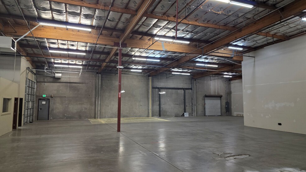 More Photos Of 105 E Parr Blvd, Reno Warehouse For Lease