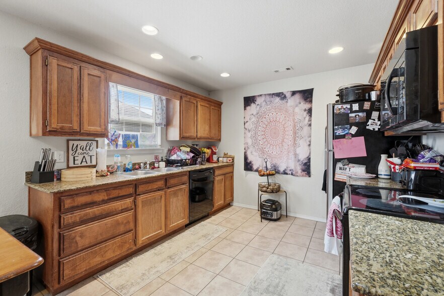 More Photos Of 3403 SW Deerfield Blvd, Bentonville Multifamily For Sale