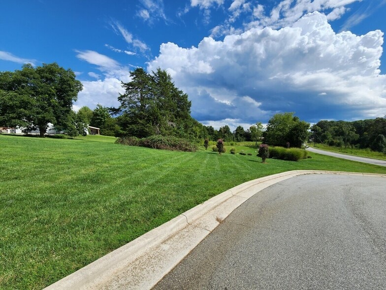 More Photos Of 4905 Auburn Rd, Summerfield Land For Sale