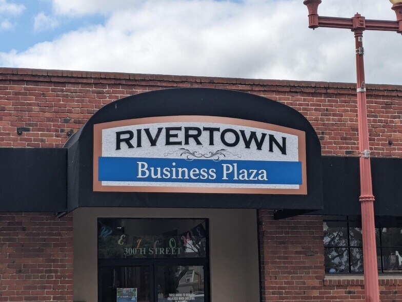 More Photos Of 300 H St, Antioch Office For Sale