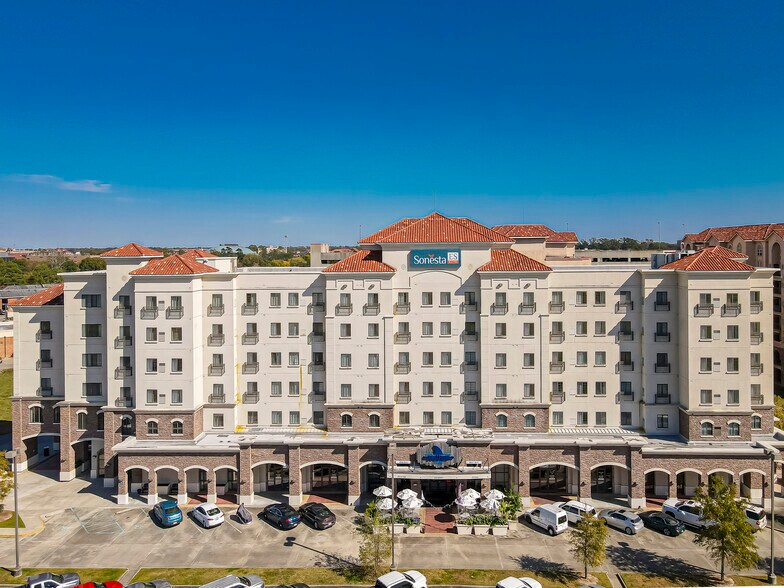 More Photos Of 4001 Nicholson Dr, Baton Rouge Hotel For Lease