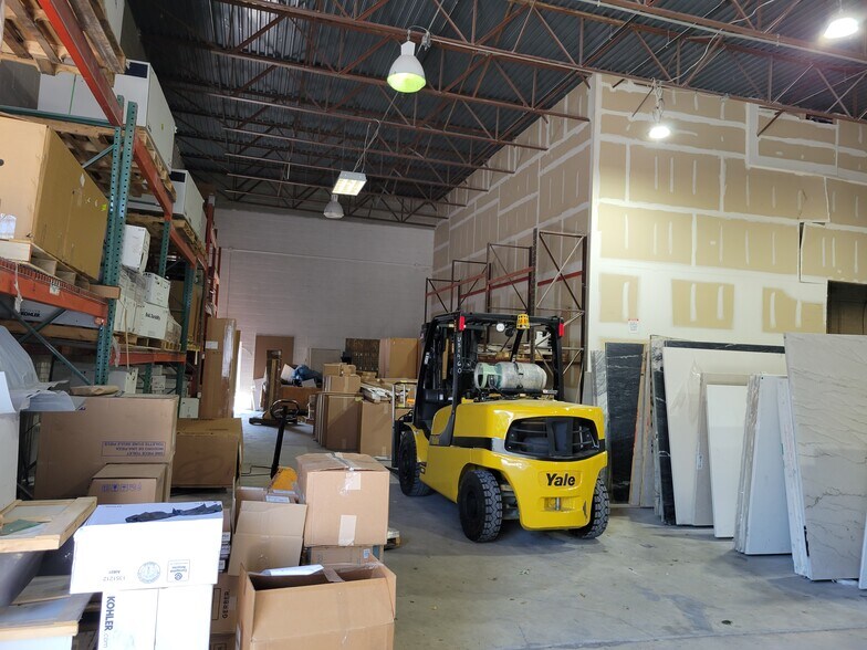 More Photos Of 1641 E Marlton Pike, Cherry Hill Showroom For Lease