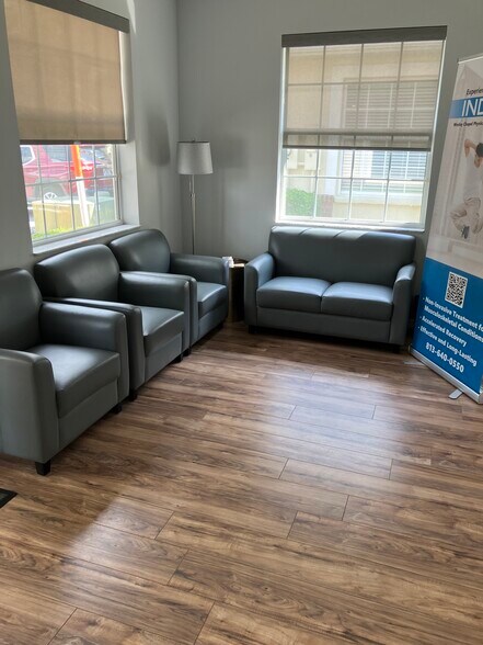 More Photos Of 2527 Windguard Cir, Wesley Chapel Office For Lease