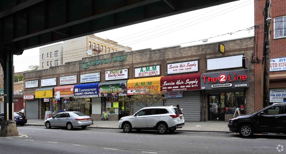 Primary Photo Of 4114-4122 White Plains Rd, Bronx Storefront For Lease