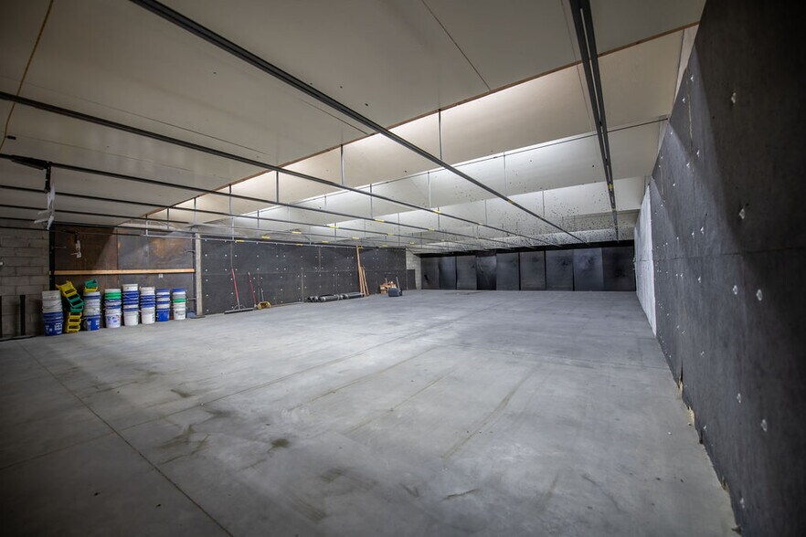 More Photos Of 1315 N Wooster Ave, Strasburg Freestanding For Lease