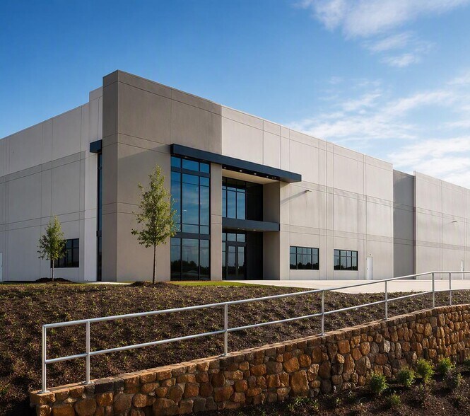 More Photos Of 3233 Buda Ln, Fort Worth Distribution For Lease