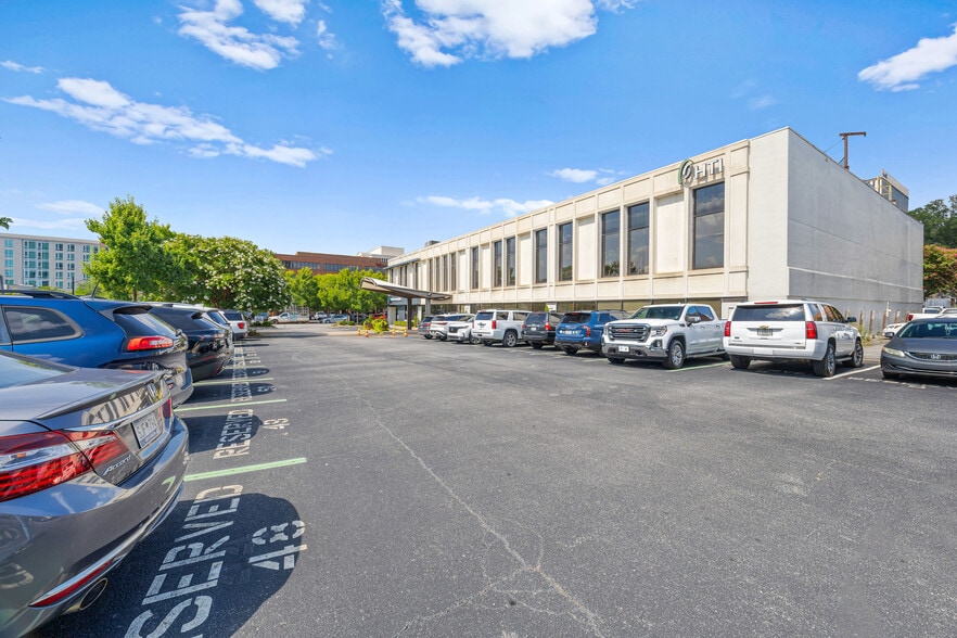 More Photos Of 105 N Spring St, Greenville Office For Lease