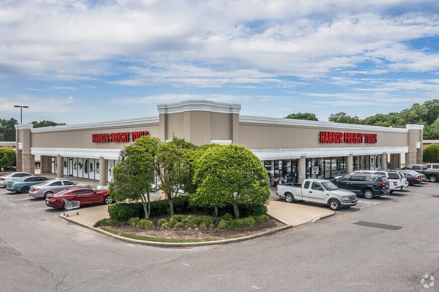 More Photos Of 945-975 E Goodman Rd, Southaven Unknown For Lease