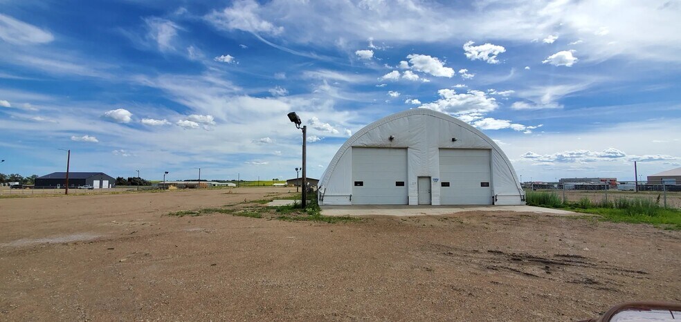 More Photos Of 8116 61st St NW, Stanley Service For Lease