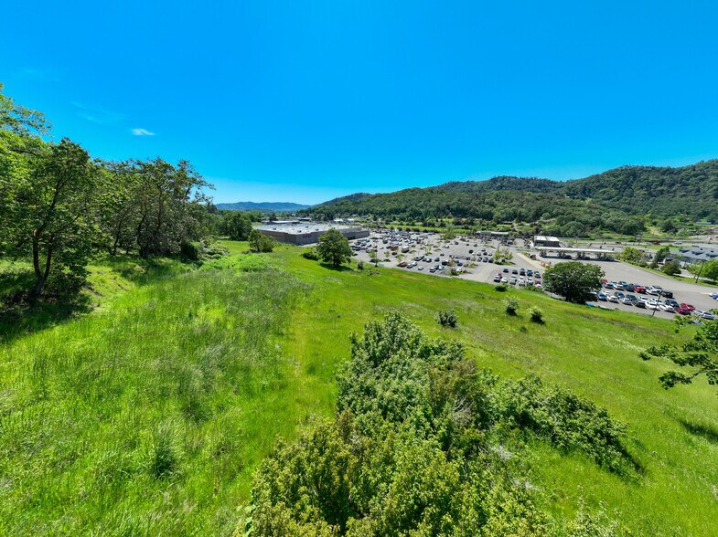 More Photos Of NE Kenneth Ford Dr, Roseburg Land For Sale