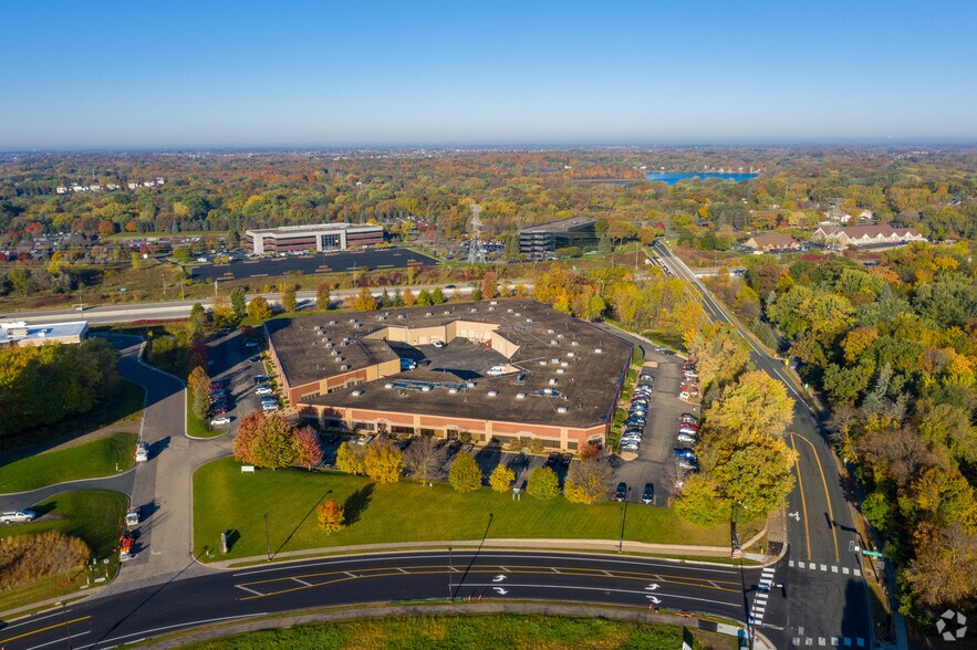 More Photos Of 6901 E Fish Lake Rd, Maple Grove Flex For Lease
