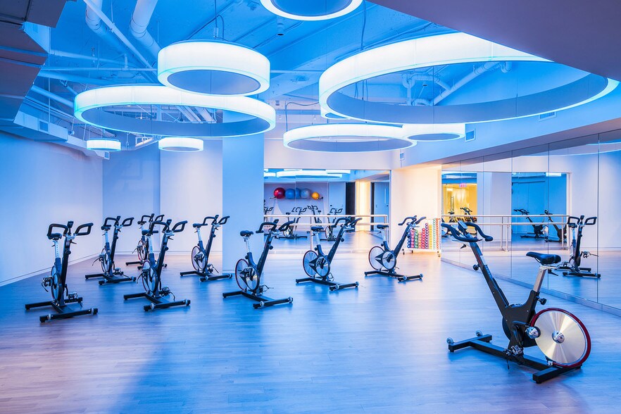 More Photos Of 701 Pennsylvania Ave NW, Washington Office For Lease