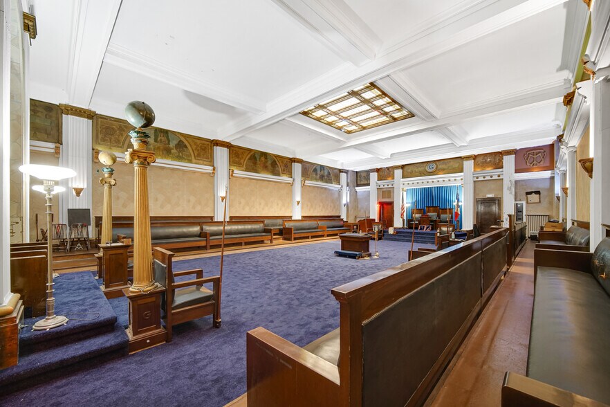 More Photos Of 512 Temple St, Whiting Specialty For Sale