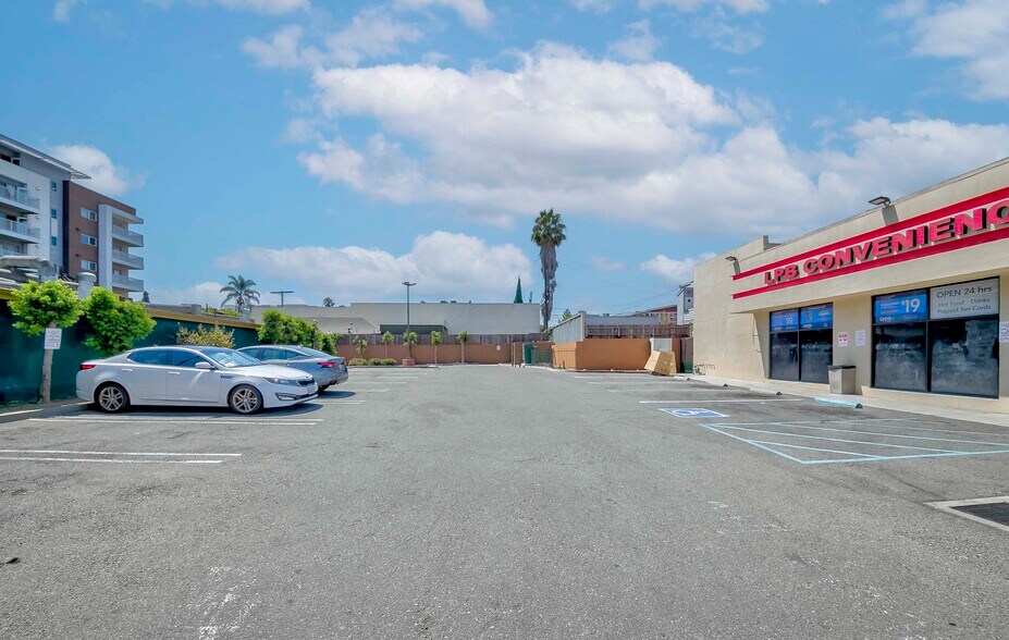 More Photos Of 110 E Anaheim St, Long Beach Convenience Store For Sale