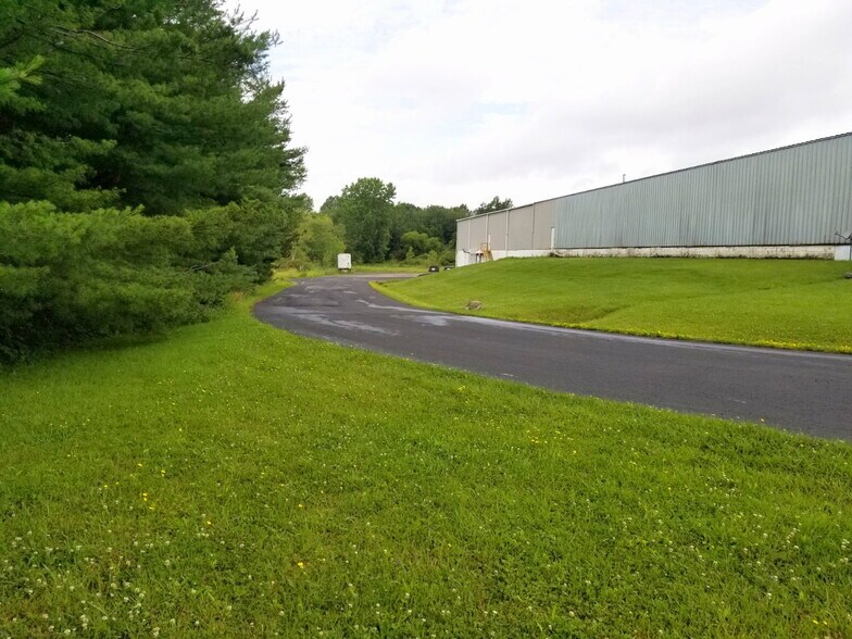 More Photos Of 10921 Murray Rd, Meadville Warehouse For Sale