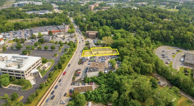 More Photos Of 89 Cambridge St, Burlington Light Distribution For Sale