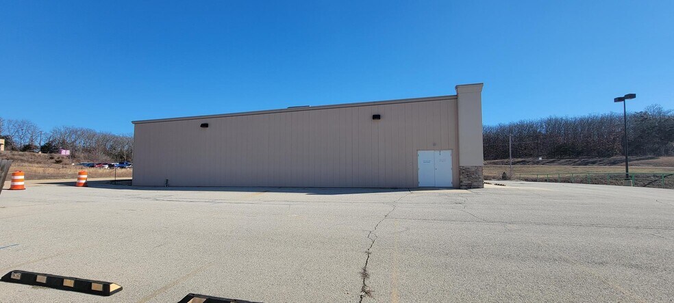 More Photos Of 440 Highway 28, Owensville Freestanding For Lease
