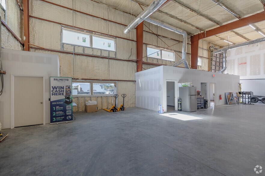 More Photos Of 8120 Windsor Hill Blvd, North Charleston Light Distribution For Lease