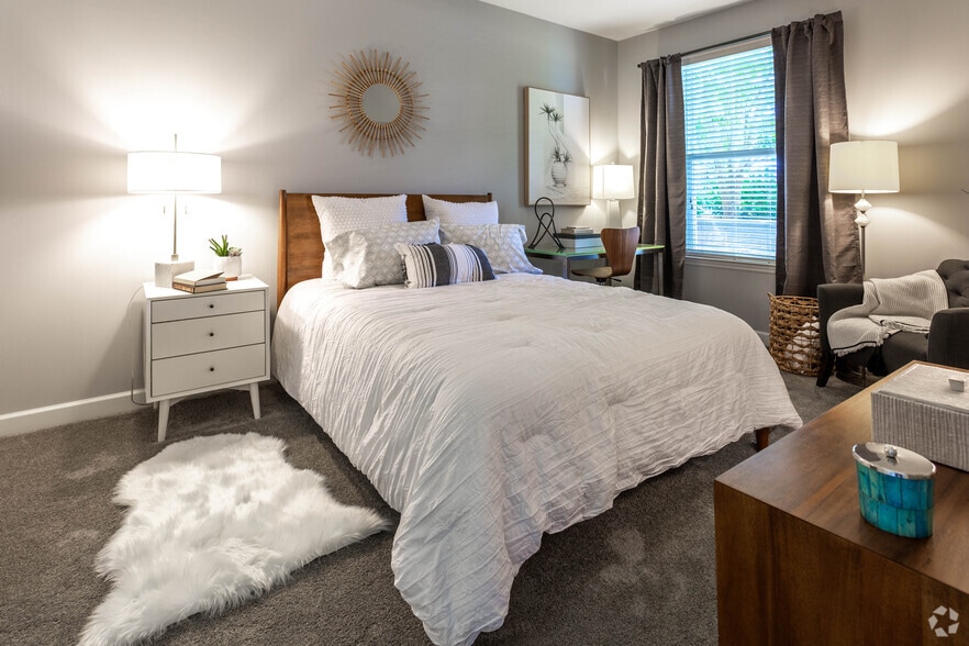 More Photos Of 1 Village Grn, Patchogue Apartments For Lease