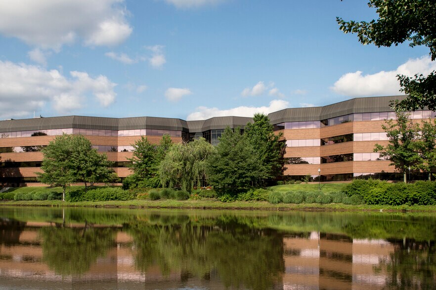 More Photos Of 525 Route 73 N, Marlton Coworking Space