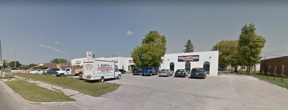 Primary Photo Of 1833 Inkster Blvd, Winnipeg Office For Lease