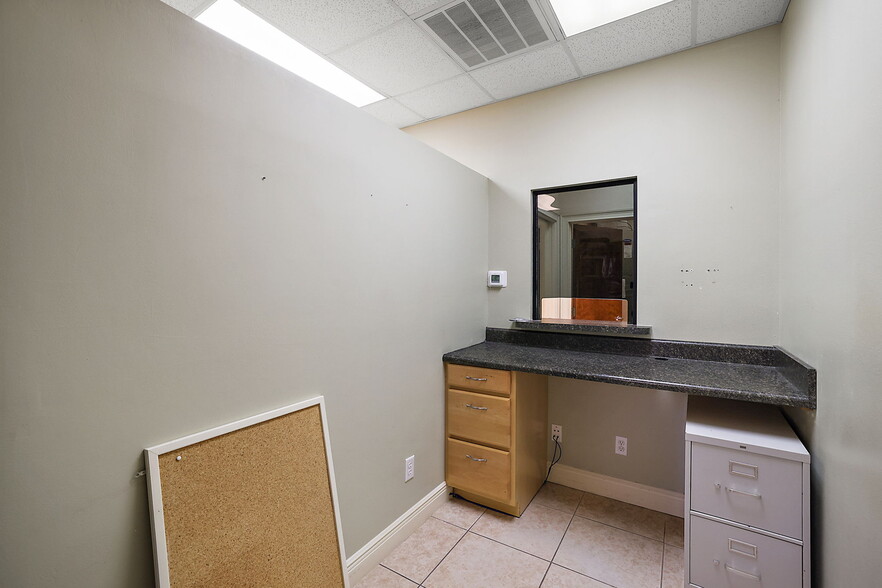 More Photos Of 3651 Lake Center Dr, Mount Dora Medical For Sale