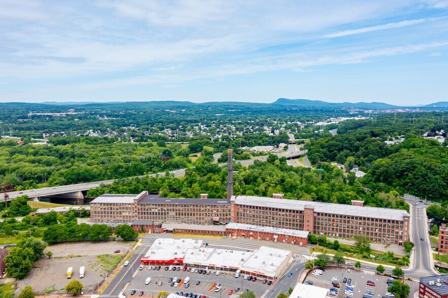 More Photos Of 165 Front St, Chicopee Apartments For Sale