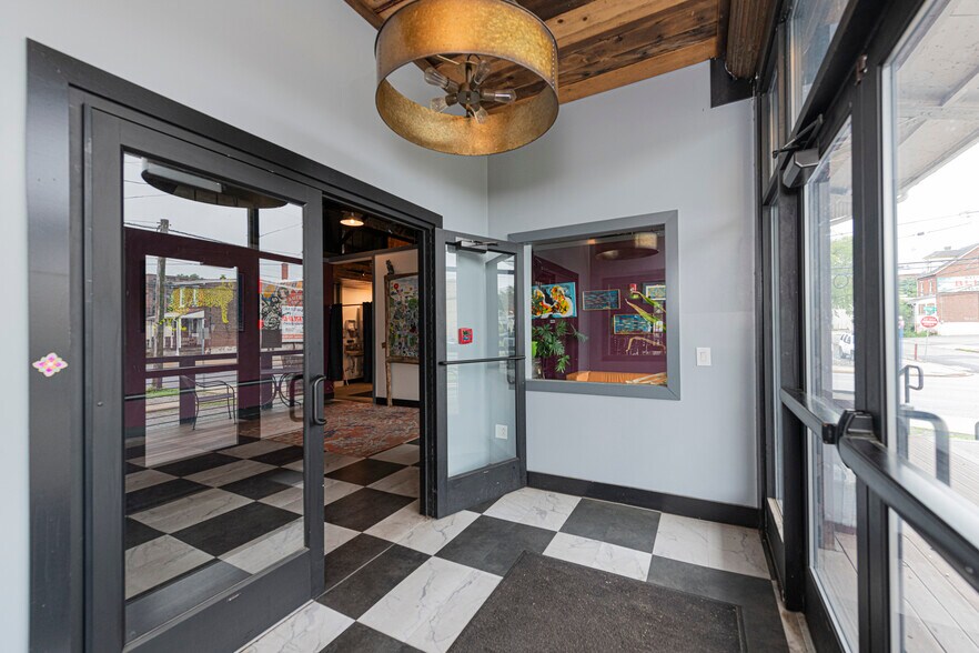 More Photos Of 425 Bridge St, Phoenixville Freestanding For Sale