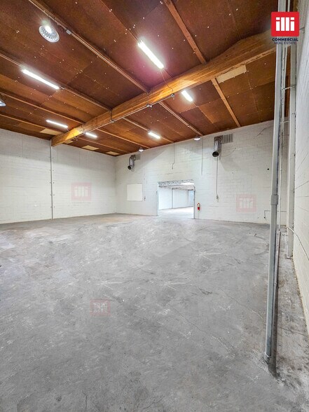 More Photos Of 14737 Arminta St, Panorama City Manufacturing For Sale