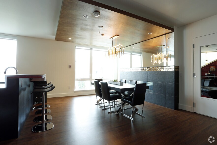 More Photos Of 2020 E Madison St, Seattle Apartments For Lease