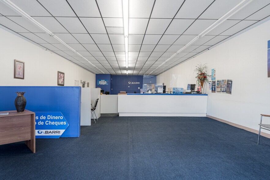 More Photos Of 336 S Commercial St, Aransas Pass Medical For Lease