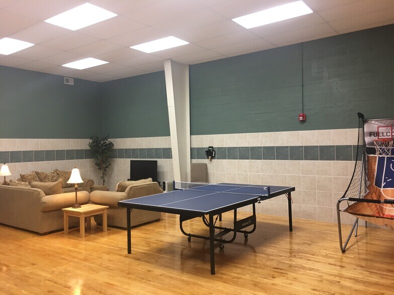 More Photos Of 1307 E Palatine Rd, Arlington Heights Religious Facility For Sale