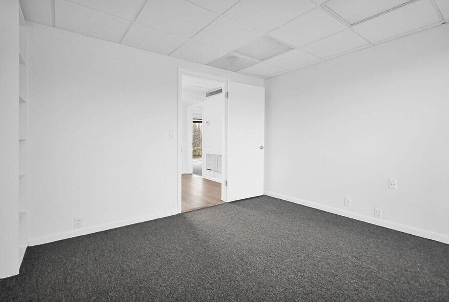 More Photos Of 150 E Davie Blvd, Fort Lauderdale Medical For Lease