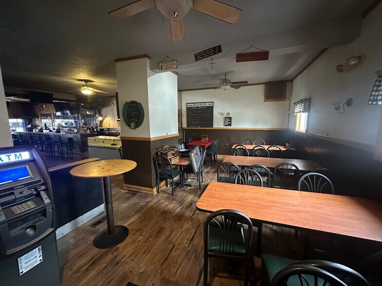 More Photos Of 2201 Hyde Park Blvd, Niagara Falls Restaurant For Sale