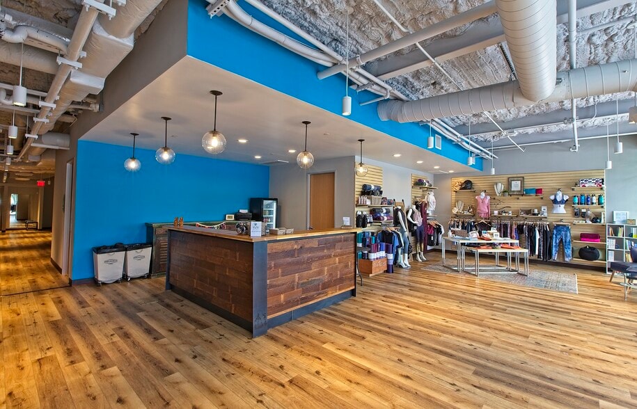 More Photos Of 2100 Travis St, Houston Office Residential For Lease