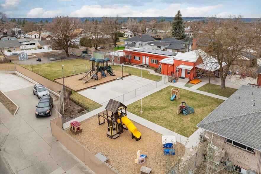 More Photos Of 4125 N Maple St, Spokane Schools For Sale