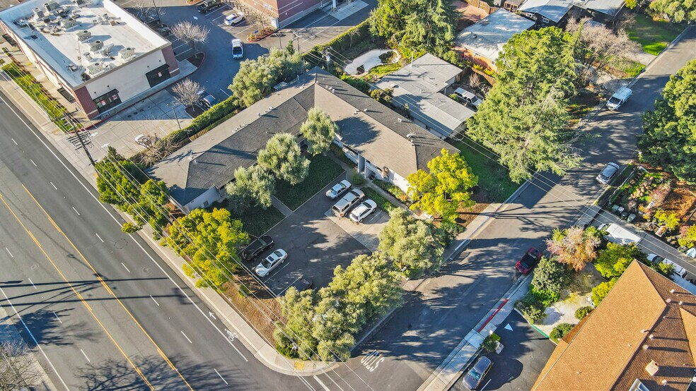 More Photos Of 2933 Eastern Ave, Sacramento Apartments For Sale